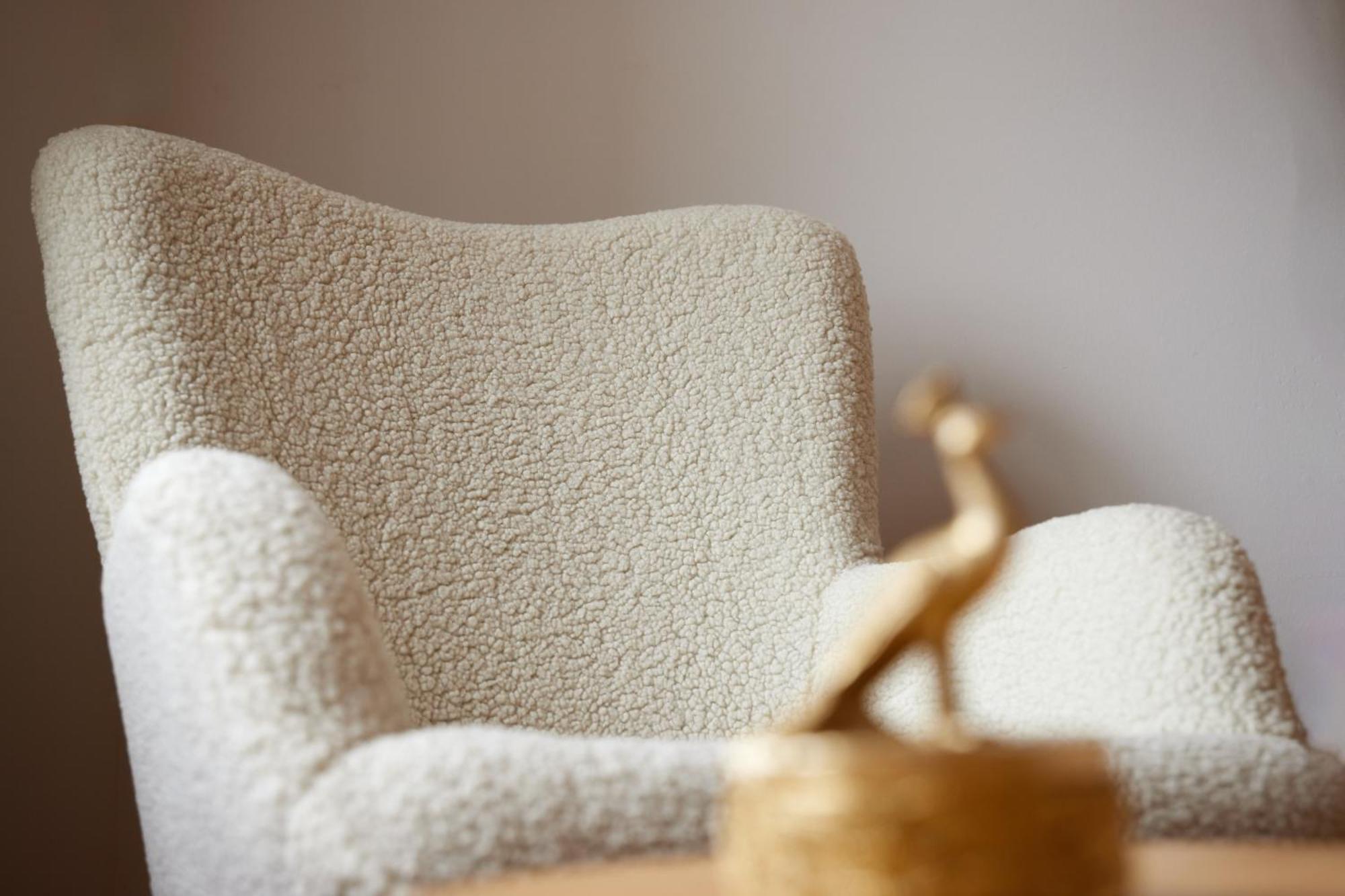 Idee Living: Design-apartment- Netflix - 6 Pers