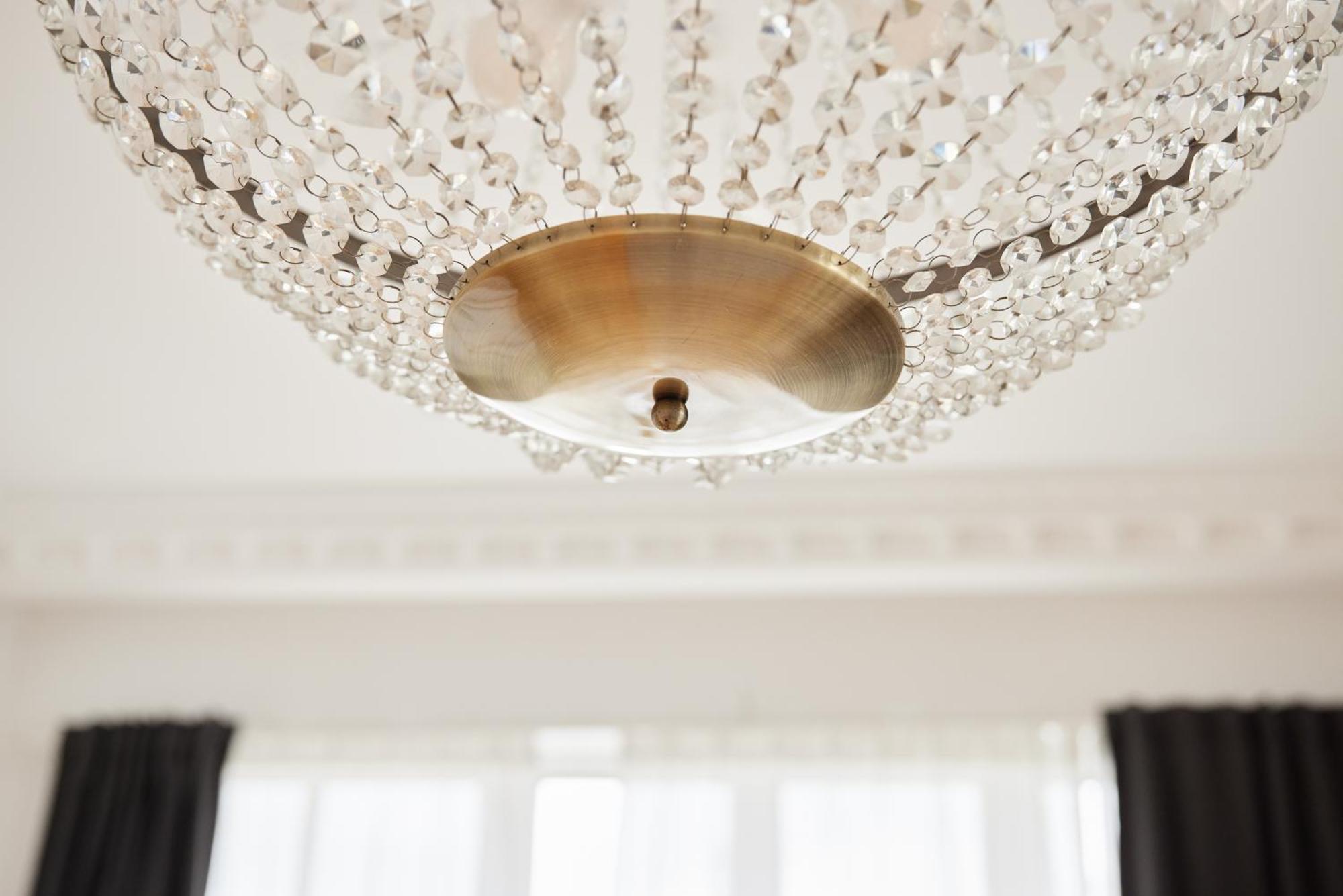 Idee Living: Design-apartment- Netflix - 6 Pers